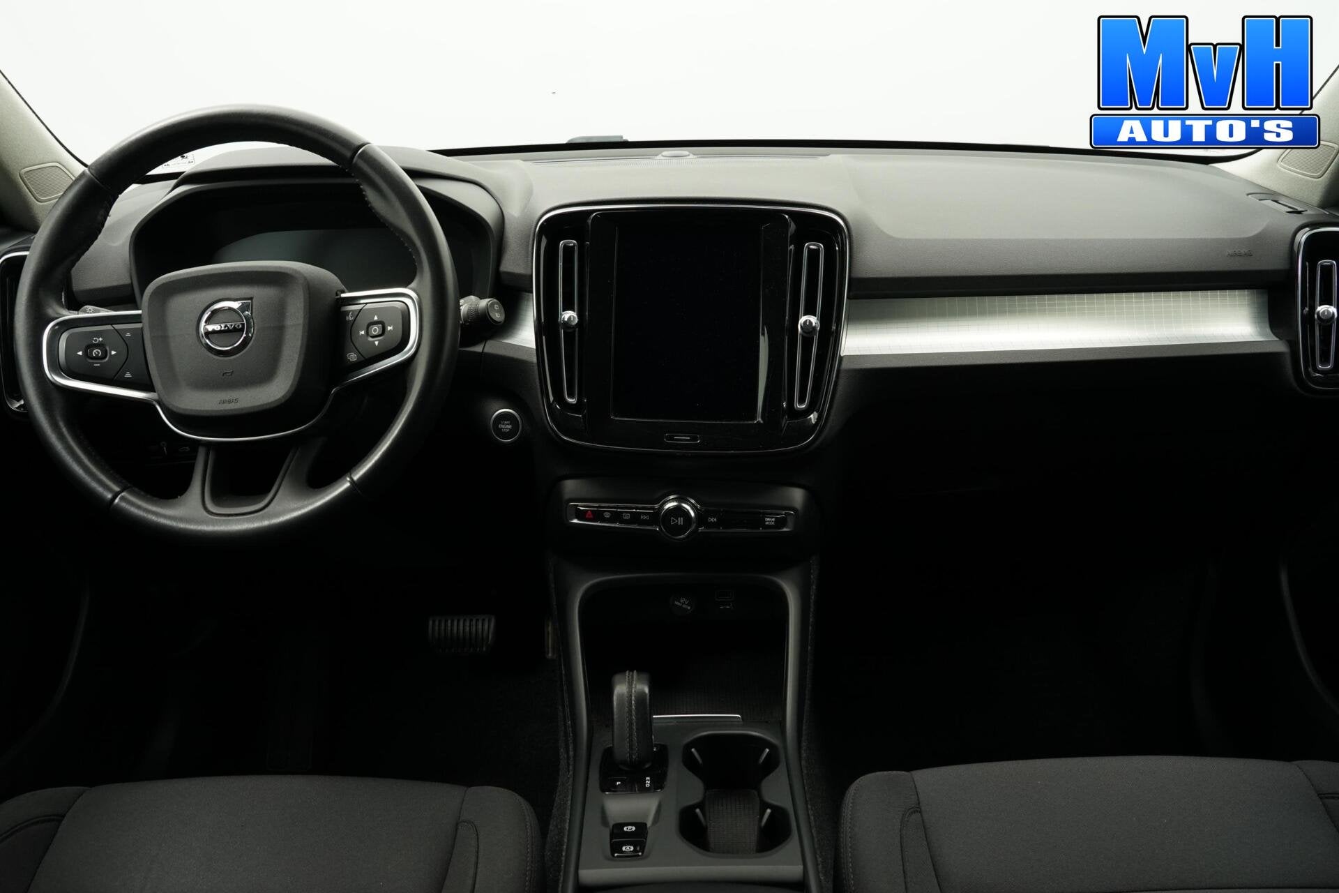 Foto 2 van Volvo XC40 1.5 T4 PHEV Inscription Expression|TREKH|LED|NAV