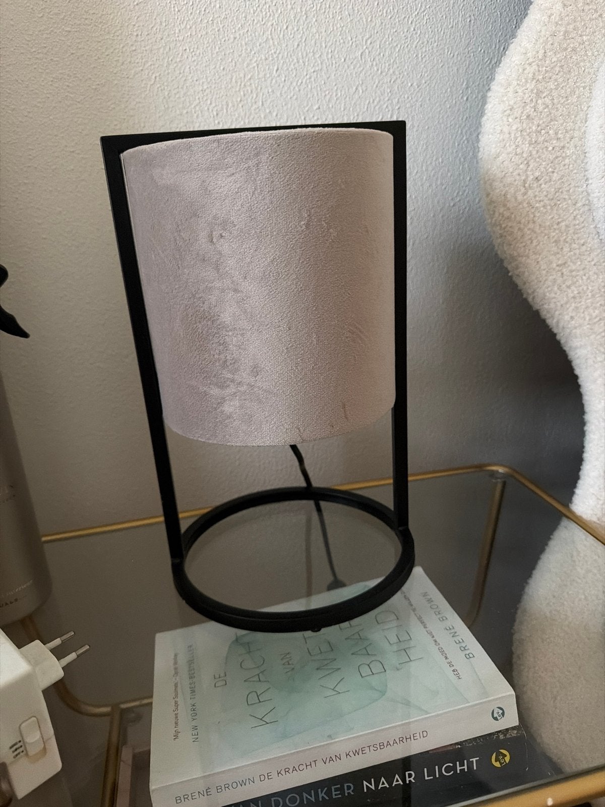2x Stijlvolle nachtkastlamp Action met stoffen kap, Ophalen, Zo goed als nieuw, Metaal, Minder dan 50 cm