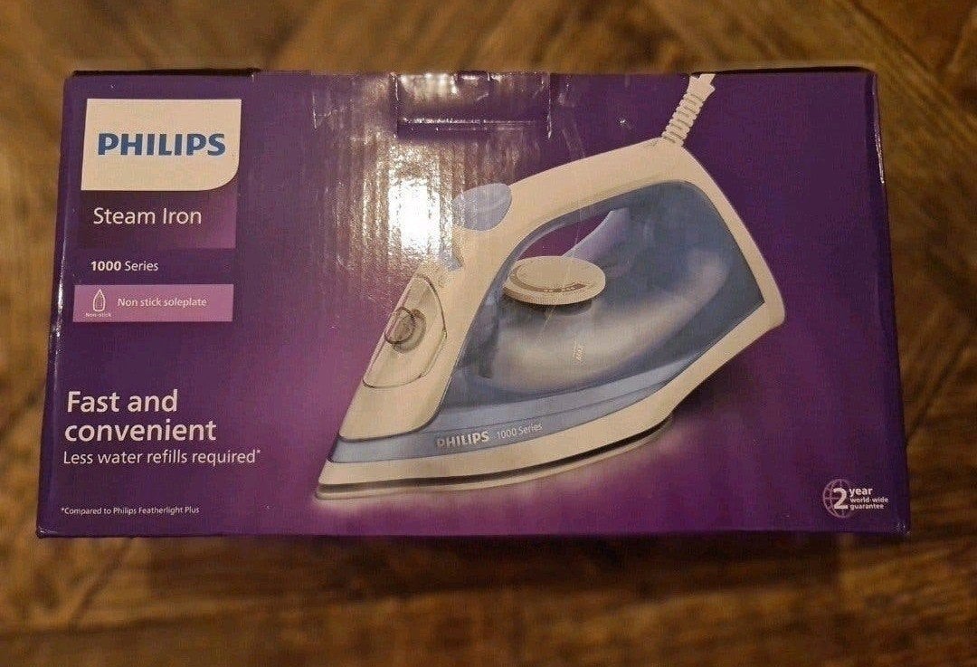 Philips Stoomstrijkijzer 1000 Serie - Nieuw in doos, Ophalen of Verzenden, Nieuw, Strijkijzer met snoer