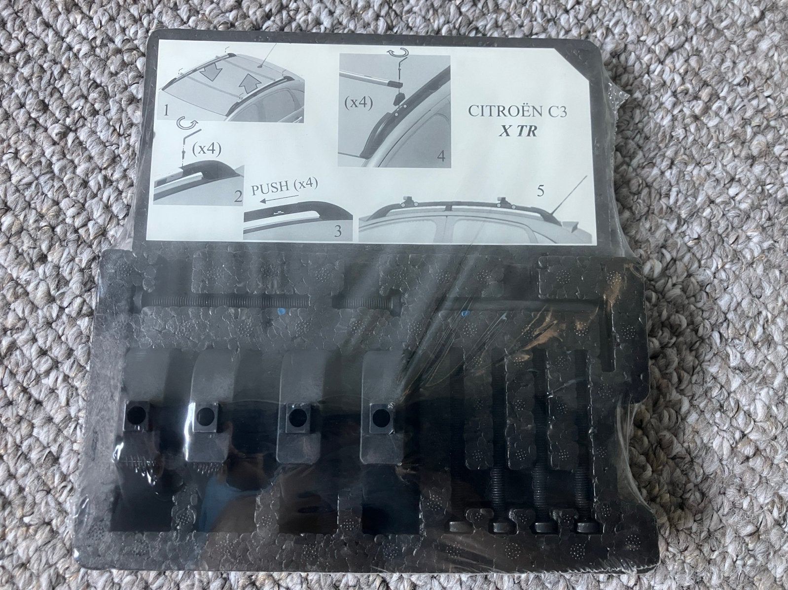 Nieuwe Originele Citroën C3 XTR Dakdrager Montageset, Ophalen of Verzenden, Nieuw