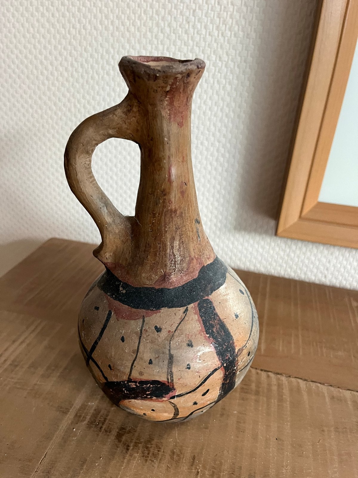 Antieke handgemaakte aardewerken kruik met handvat, Antiek en Kunst, Ophalen of Verzenden