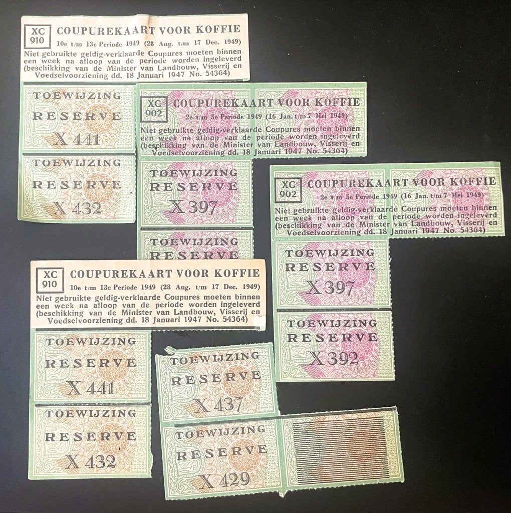 Distributiebonnen / coupurekaarten voor koffie uit 1949, Verzenden, Overige soorten, Nederland, Overige typen