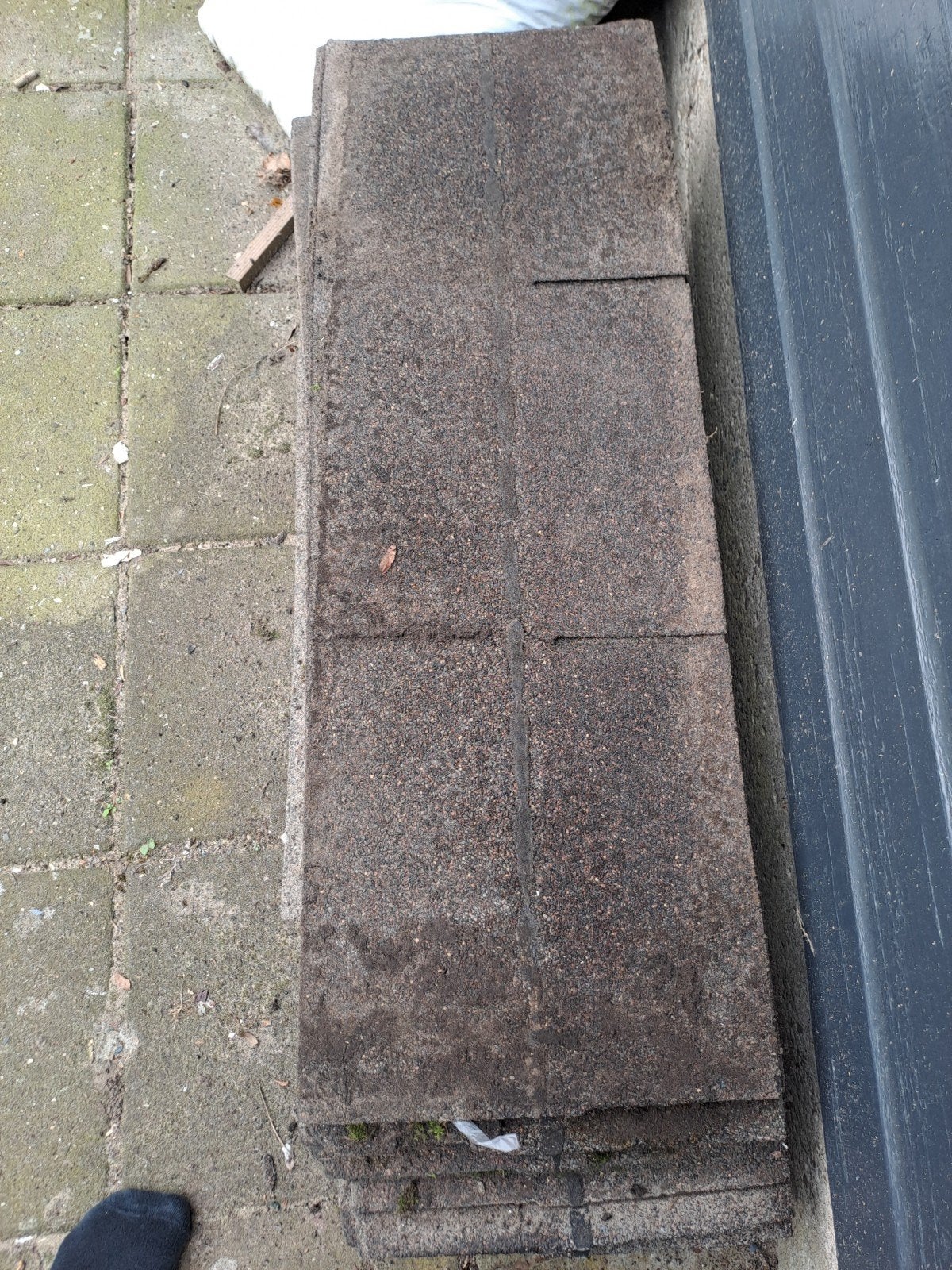 Gebruikte dakshingles - Ideaal voor schuur of tuinhuis ., Doe-het-zelf en Verbouw, Ophalen, Overige materialen, 5 tot 10 m², Zo goed als nieuw