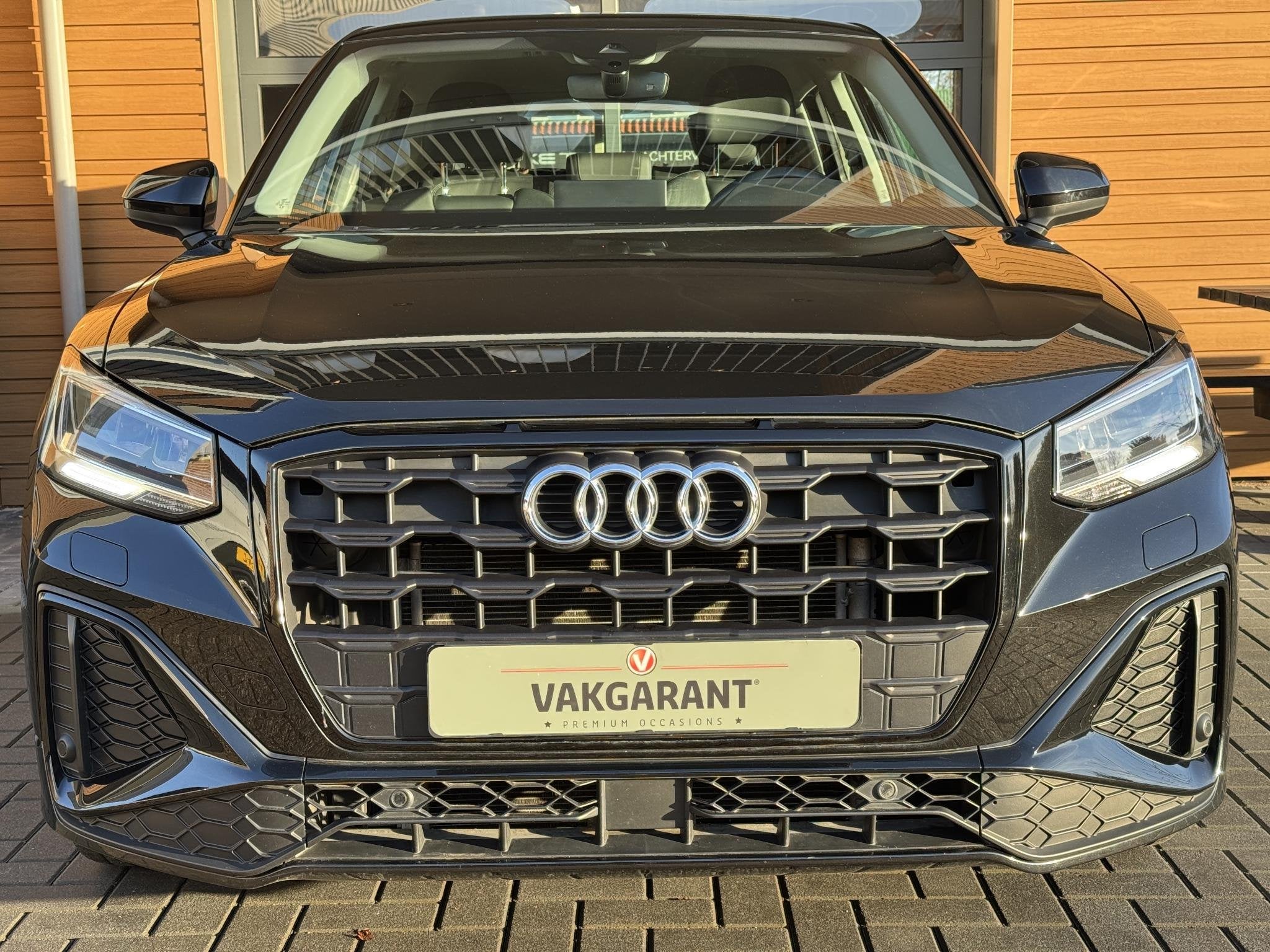Audi Q2 35 TFSI S-line,Cam,Carpl,Navi,Cruise,Leer, 4 cilinders, 150 pk, Zwart, Leder