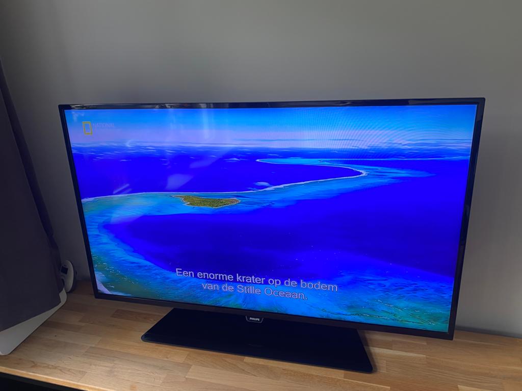 Teab! PHILIPS 43 inch LED HD Smart TV (defect zie adv tekst), Ophalen, Philips, 50 Hz, 100 cm of meer