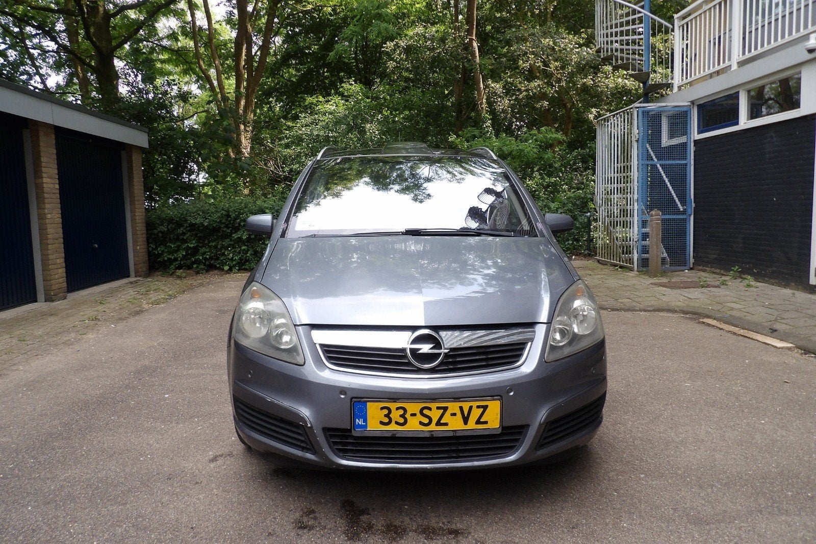 Opel Zafira 1.8 2006 Grijs, Voorwielaandrijving, 4 cilinders, 75 €/maand, Grijs