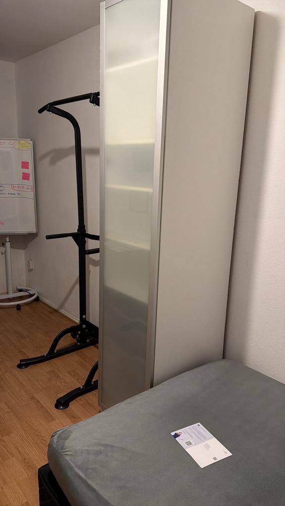 2x IKEA PAX Kast met glazen deur - Zo goed als nieuw, Met plank(en), Kunststof, 200 cm of meer, Zo goed als nieuw