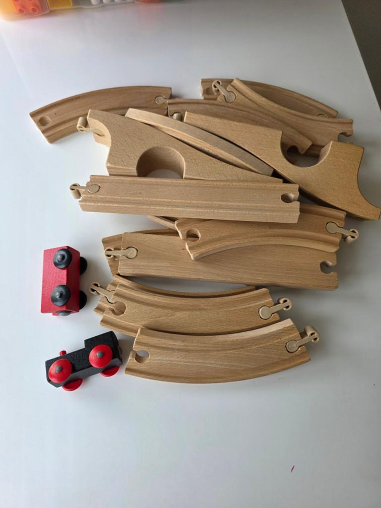 Houten treinbaan met treintjes, Kinderen en Baby's, Speelgoed | Overig, Ophalen of Verzenden, Zo goed als nieuw, Jongen of Meisje