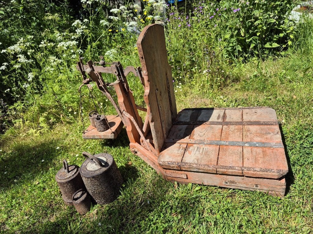 Vintage Bascule /weegschaal met vijf gewichten, Ophalen