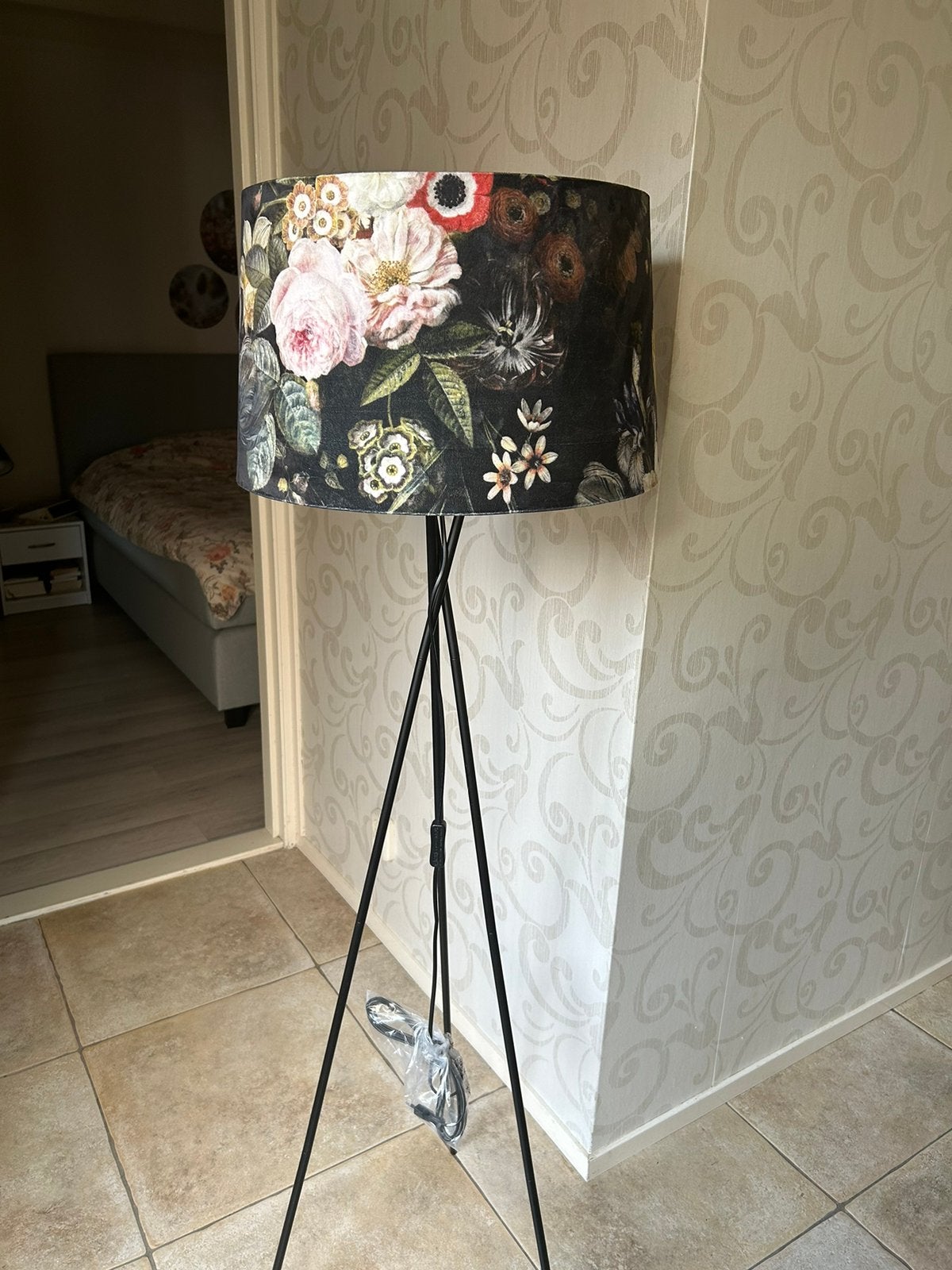 Staande lamp met grote kap  velours bloemen, Ophalen, Metaal, Nieuw, E27 (groot)