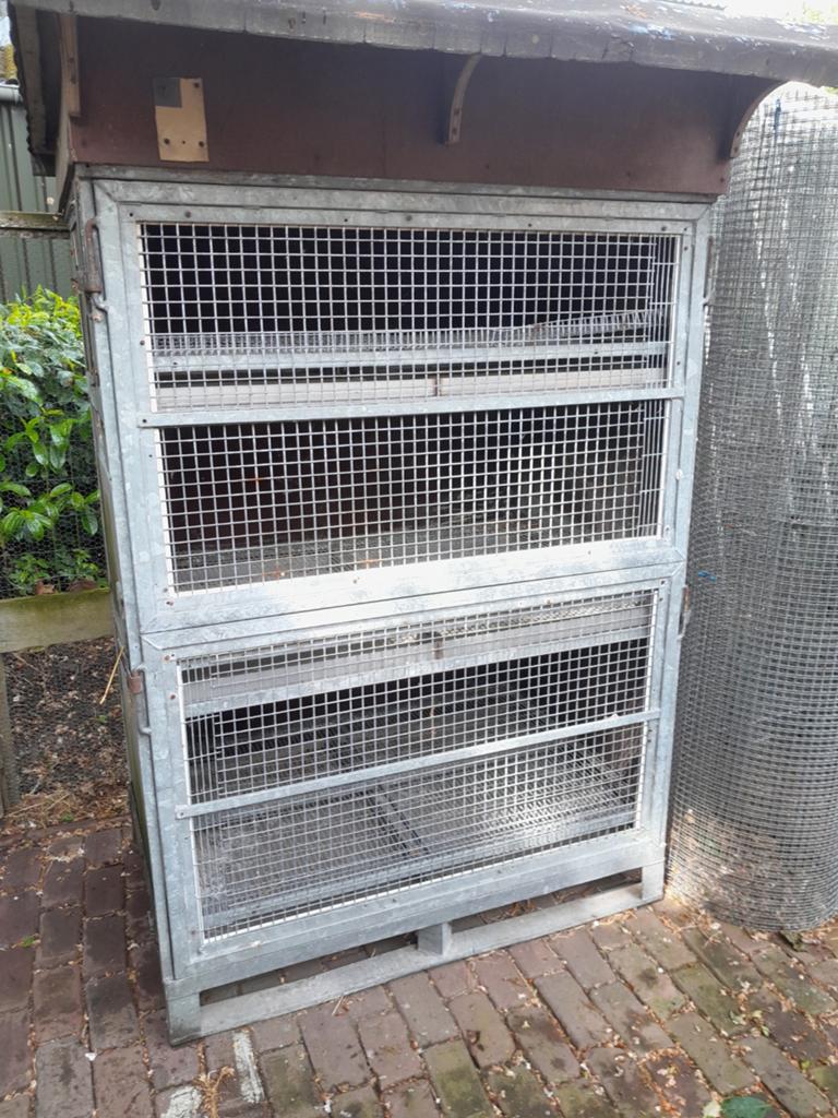 Zwaar 3 delig konijnenhok, Ophalen of Verzenden, Hout