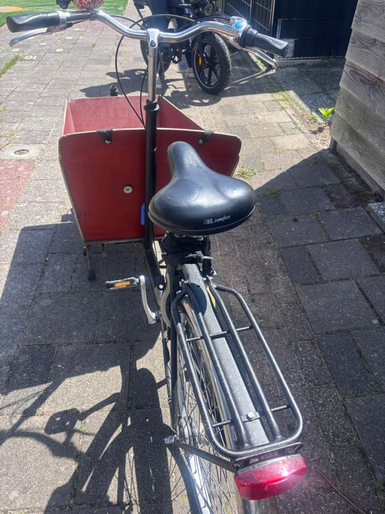 Bakfiets met 2 zitplaatsen., Fietsen en Brommers, Gebruikt, 2 kinderen, Trommelrem, Ophalen