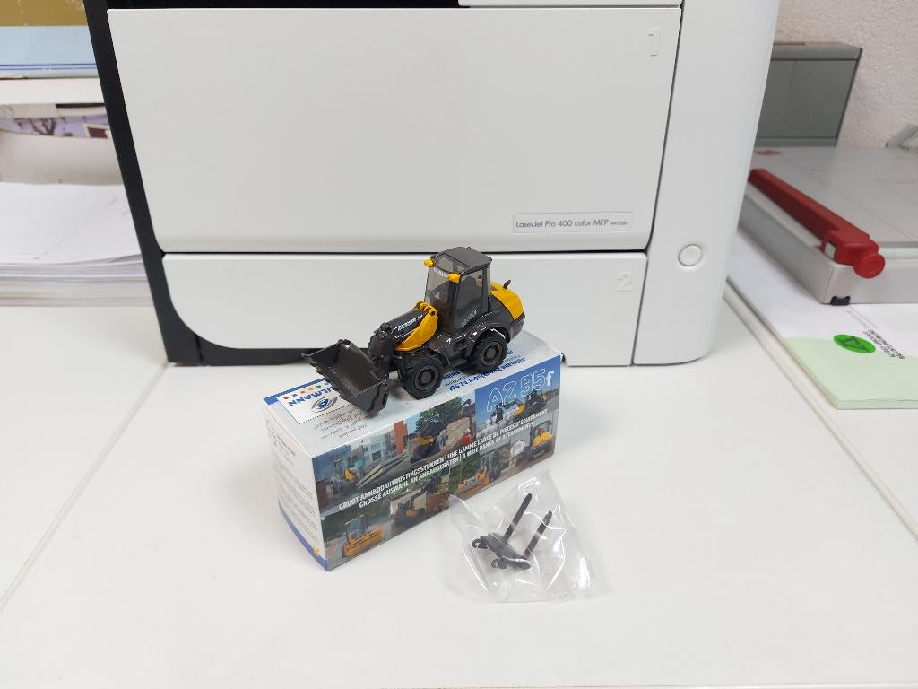 Conrad-modelle Ahlmann AZ95f GWW Medemblik B.V., Hobby en Vrije tijd, Modelauto's | 1:50, Nieuw, Hijskraan, Tractor of Landbouw