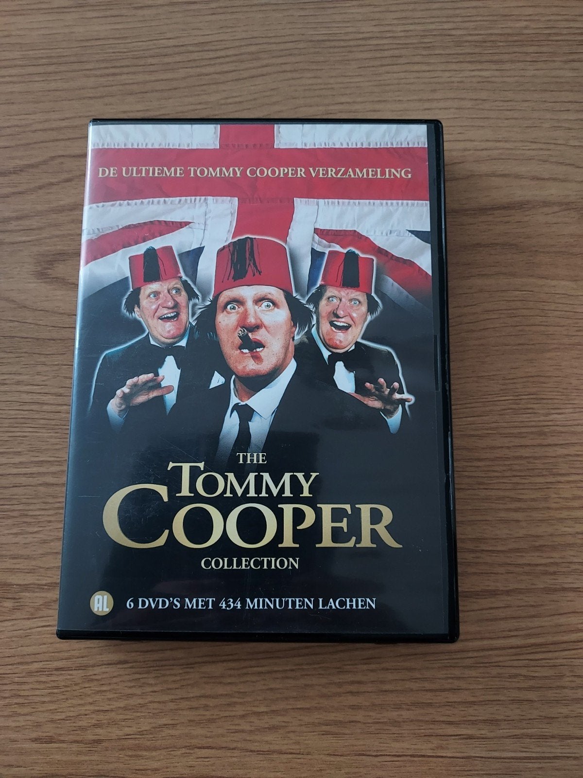 Dvd box tommy cooper, Alle leeftijden, Ophalen, Zo goed als nieuw