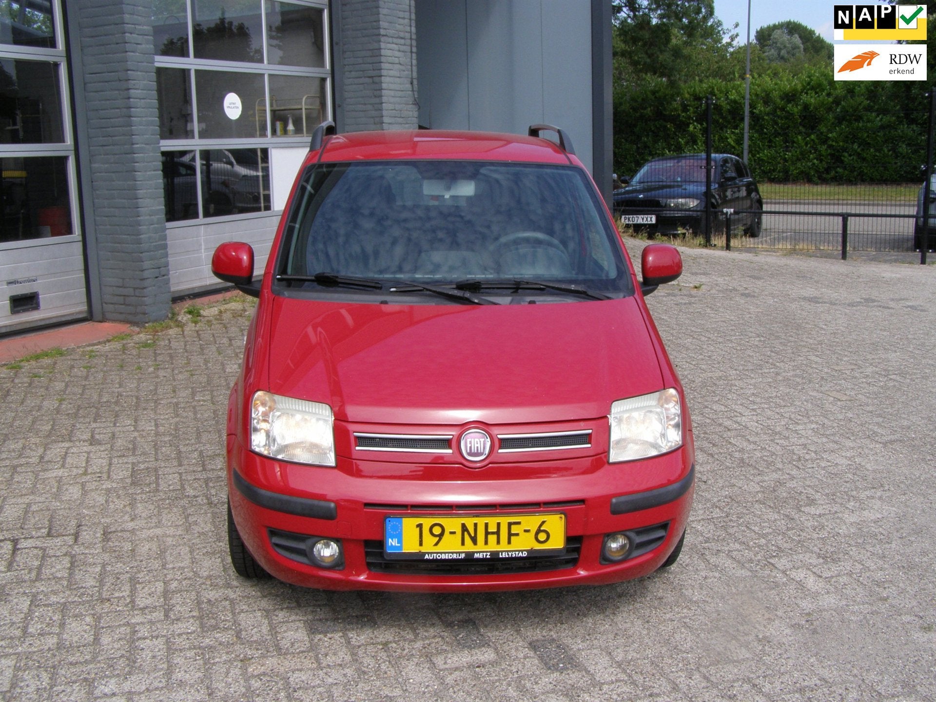 Fiat Panda 1.2 Emotion DUAL CLIMATE CONTROL EN TREKHAAK, Auto's, Fiat, Euro 5, Gebruikt, Origineel Nederlands, Handgeschakeld