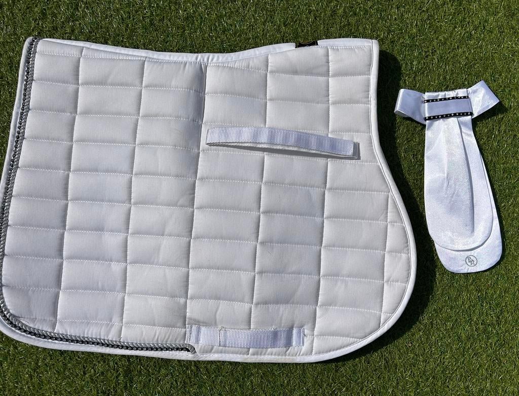 Wit wedstrijd dekje BR + plastron met steentjes, Dieren en Toebehoren, Paarden en Pony's | Dekens en Dekjes, Ophalen of Verzenden