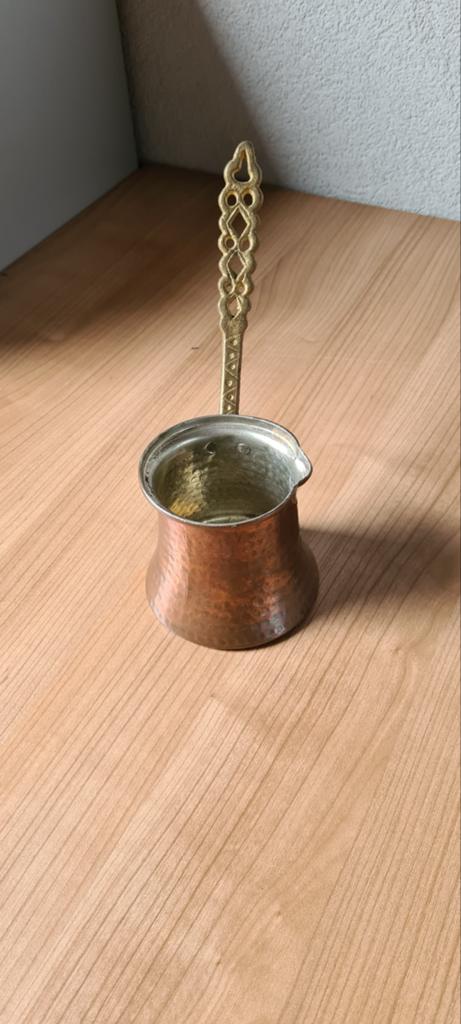 Vintage Koperen Turkse Koffiepot met Sierlijk Handvat, Antiek en Kunst, Antiek | Koper en Brons, Ophalen of Verzenden, Koper