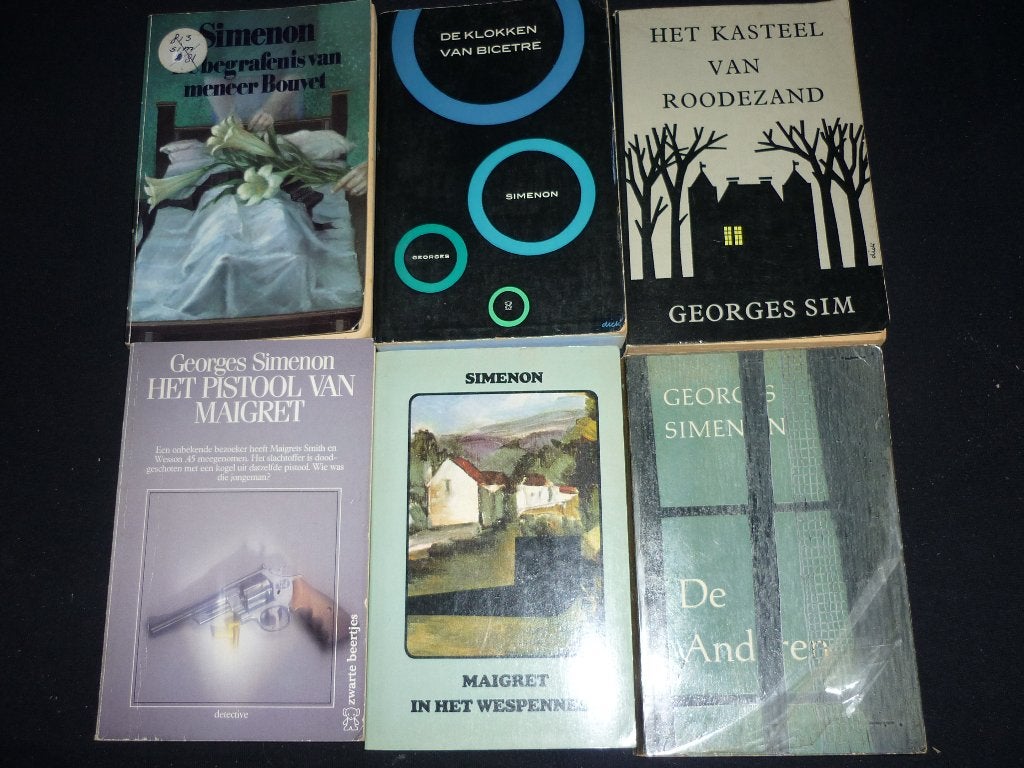 Zwarte beertjes pockets van The Saint, Simenon, Jean Bruce, Boeken, Ophalen of Verzenden, Gelezen