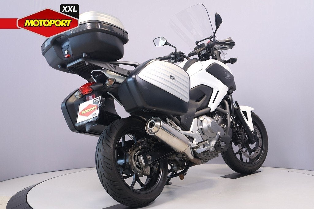 Honda NC 700 X DCT (bj 2013), Honda Motor Europe Ltd, Bedrijf, Toermotor, Customer.service@honda-eu.com