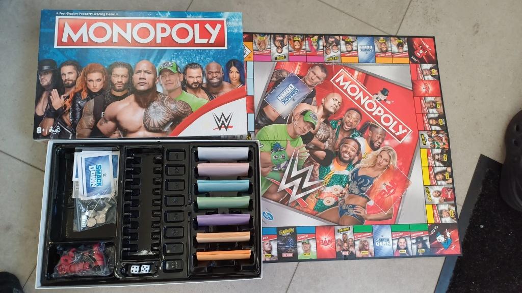 bordspel nieuw Monopoly WWE Wrestling Monopolie USA worstel, Vijf spelers of meer, Ophalen of Verzenden, Nieuw, Monopoly