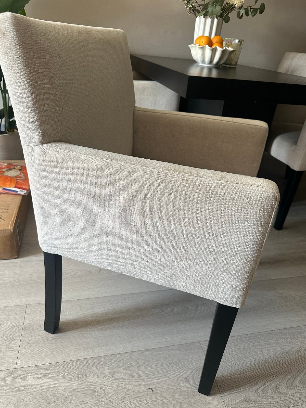 Beige eetkamerstoelen met armleuningen, Ophalen, Gebruikt, Twee, Overige kleuren