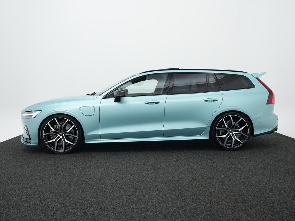Volvo V60 T8 Plug-in hybrid AWD Ultra Dark HEICO | Custum Wr, Automaat, Gebruikt, Zwart, 455 pk