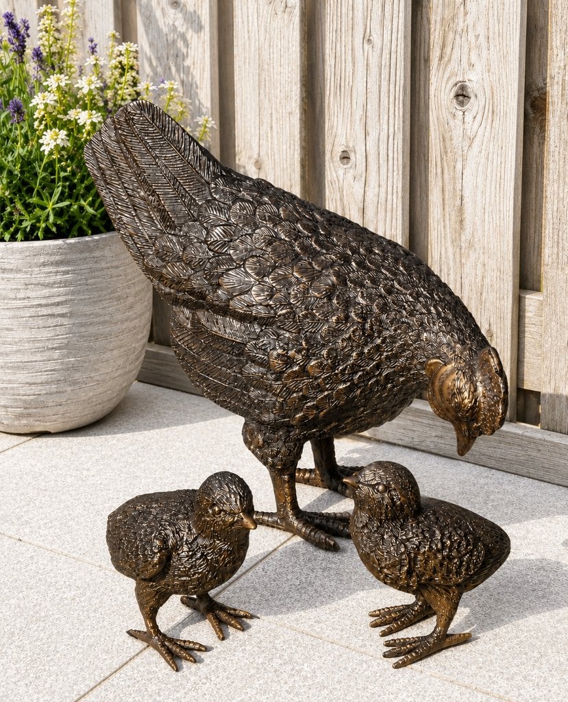 KIP MET KUIKENS / Bronzen tuinbeeld / HEN
