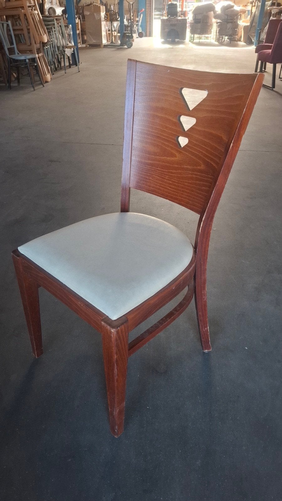 48 cafe horeca bistro restaurant stoelen TON hout partij, Huis en Inrichting, Stoelen, Gebruikt, Bruin, Ophalen of Verzenden, Vijf, Zes of meer stoelen