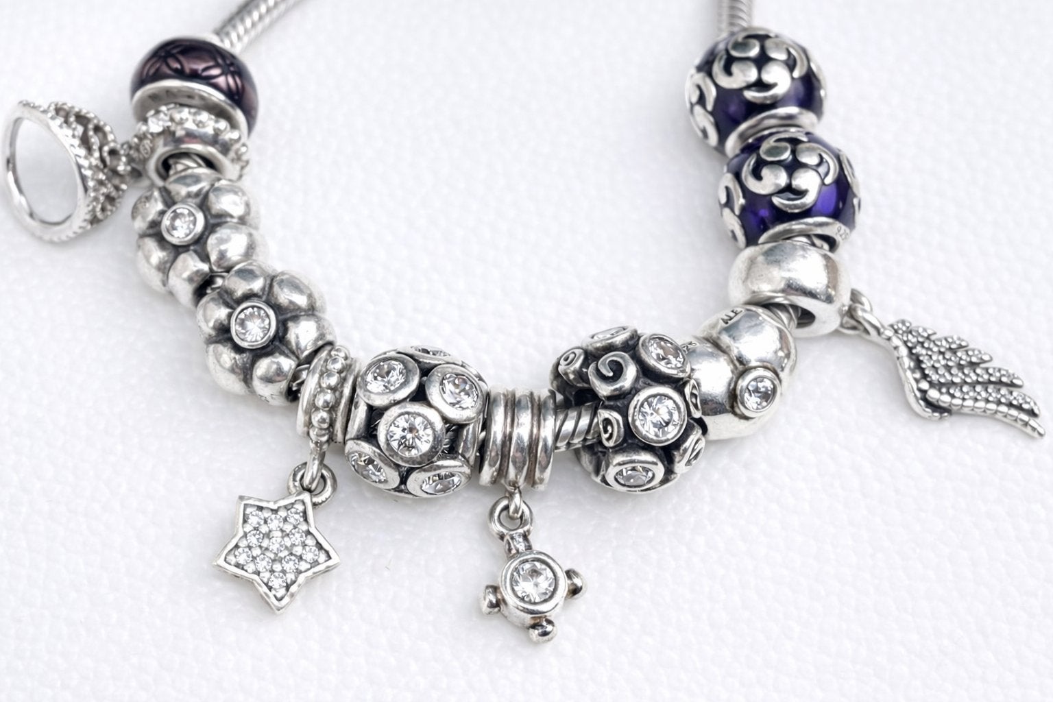 Pandora bedels met emaille of zirconia €15 ps 2 st = €25, Ophalen, Zo goed als nieuw, Zilver, Pandora