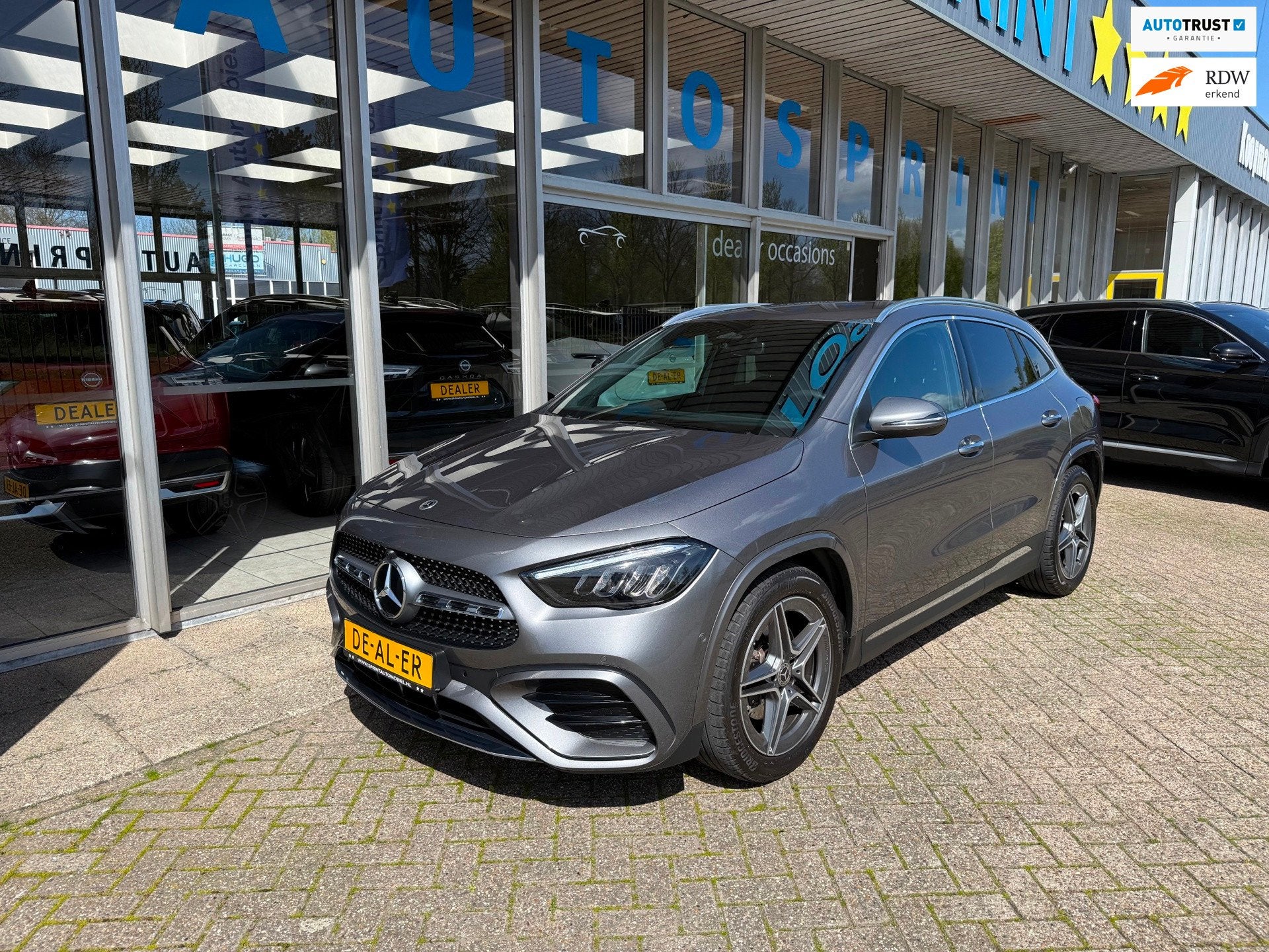 Mercedes-Benz GLA-klasse 200 AMG Line 163PK / SFEERVERLICHTI, Auto's, 15 km/l, Gebruikt, Zwart, 4 cilinders