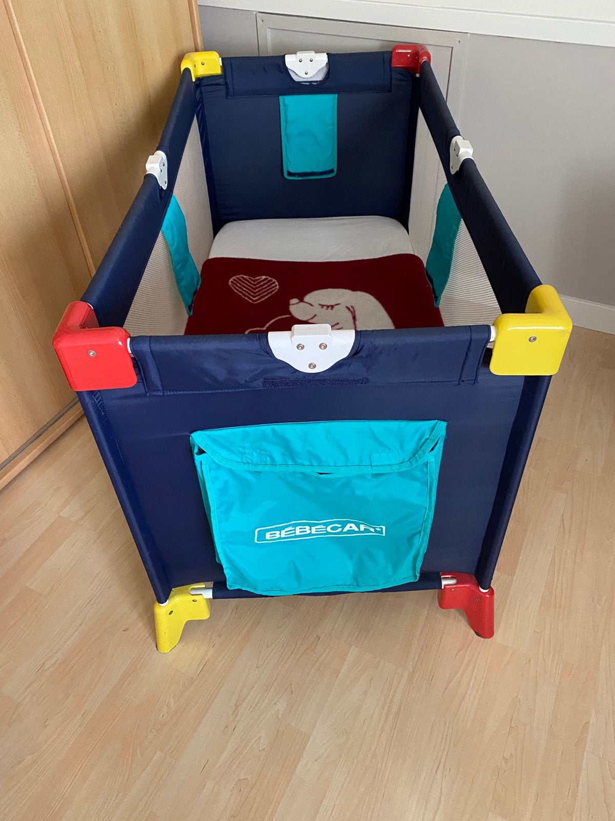Inklapbaar Baby/peuter/kleuter bedje, Kinderen en Baby's, Ophalen, Gebruikt, Reisbedje