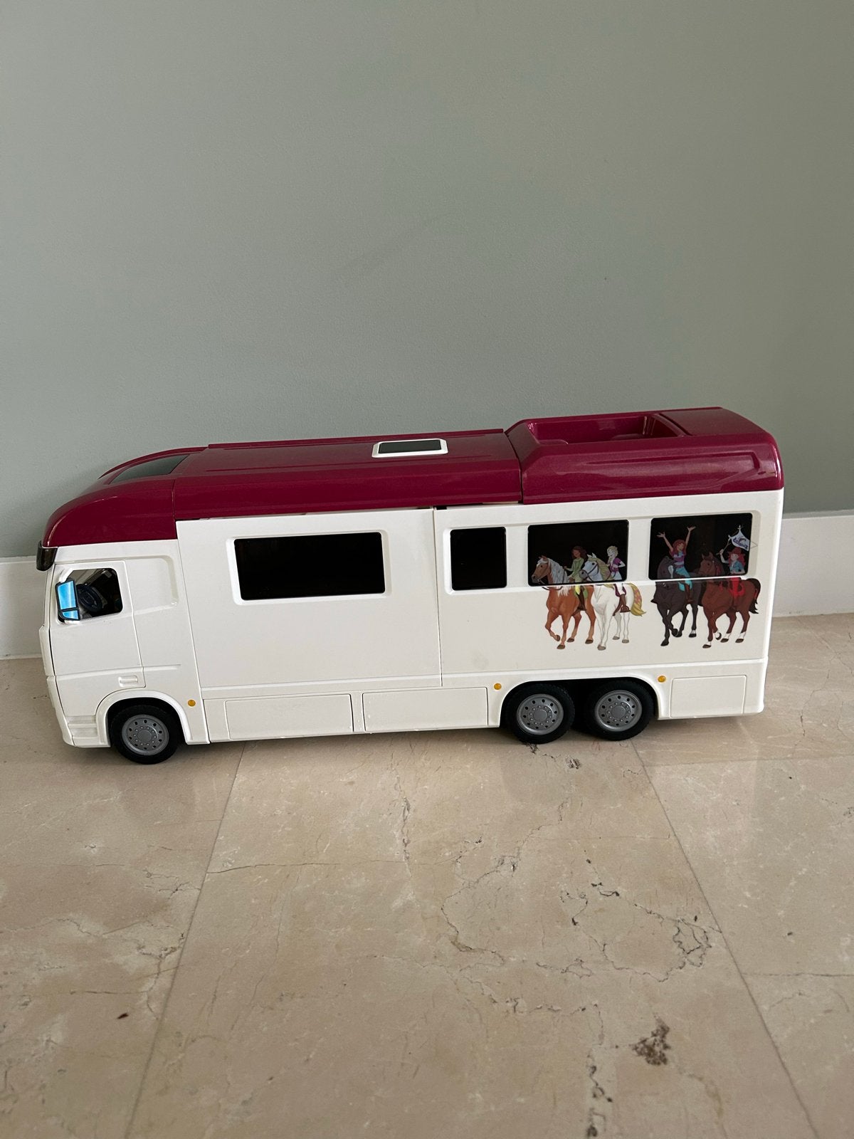 Schleich Paardentrailer met accessoires, Ophalen, Zo goed als nieuw