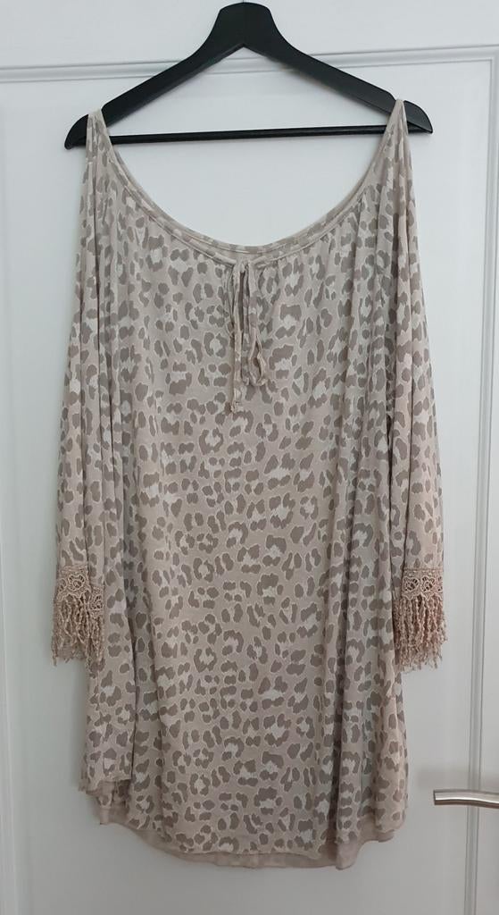 Ibiza Panter Open Shoulder Top – One Size t/m 50, Ophalen, Zo goed als nieuw, Maat 46/48 (XL) of groter, Korte mouw