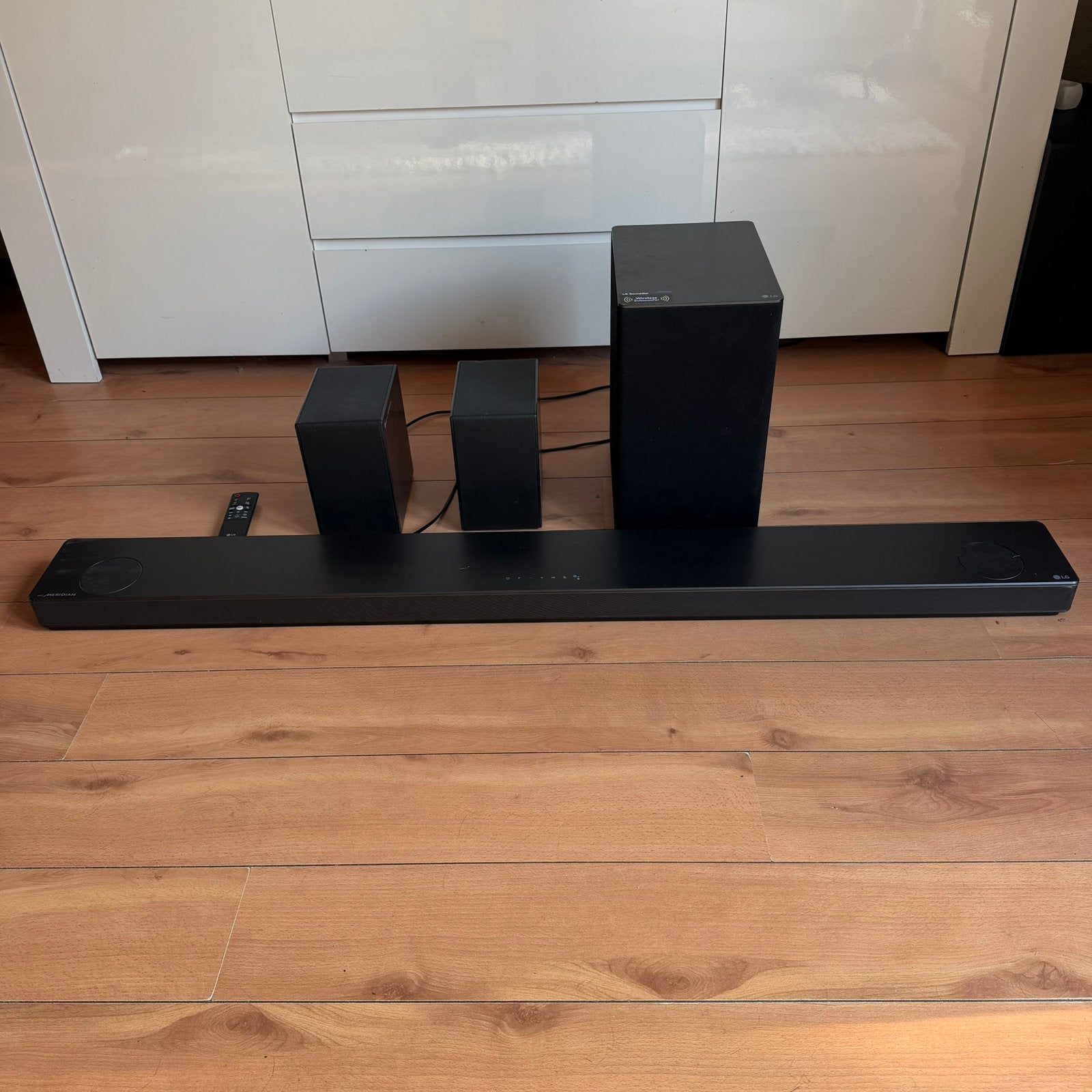 Grote 770 watt Soundbar LG DSN11RG draadloze boxen