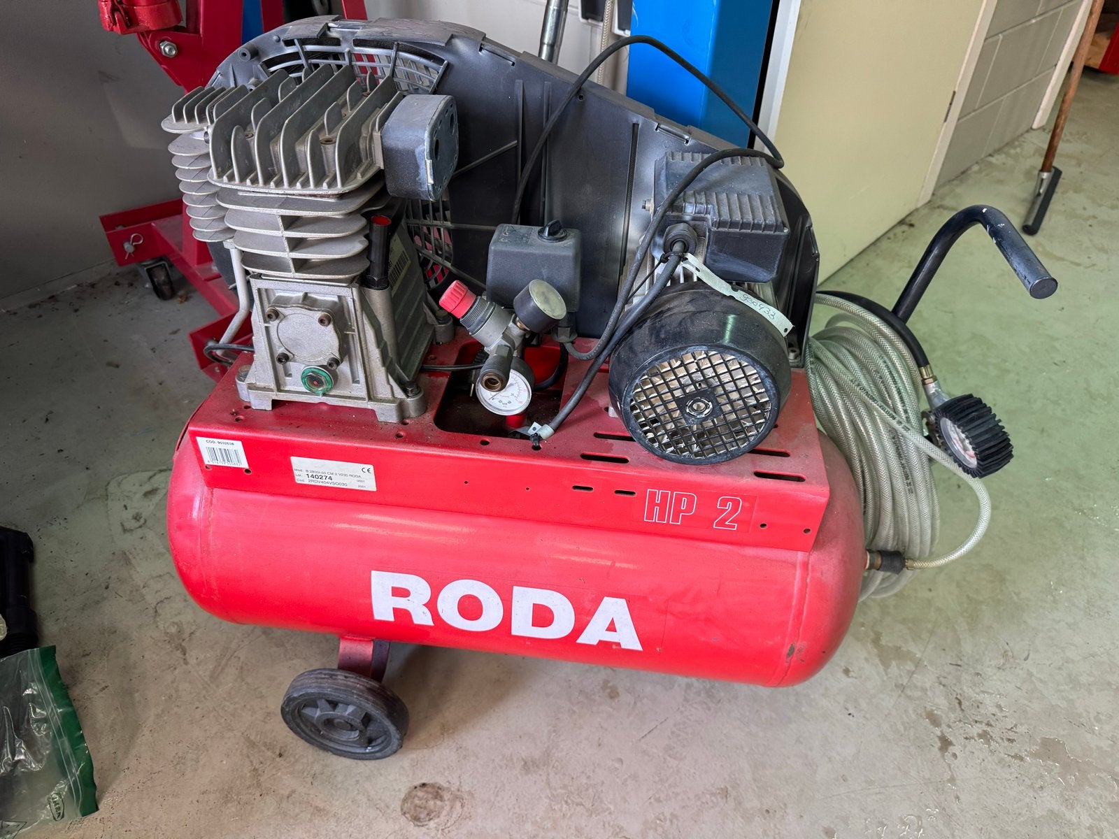 RODA Compressor HP 2 - 50 liter, 1.5 kW, Ophalen, Gebruikt, 6 tot 10 bar, 25 tot 100 liter