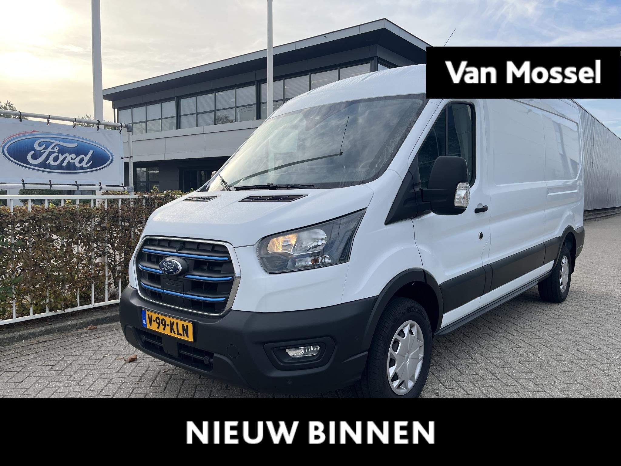 Ford E-Transit 350 L3H2 Trend 68 kWh | Bliz | Achteruitrijdc, Auto diversen, Automaat, Stroombaan 16
1181 VX  Amsterdam, NL, Wit