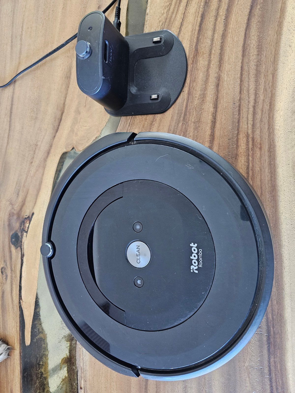 Robotstofzuiger Roomba, Witgoed en Apparatuur, Ophalen, Gebruikt, IRobot, Reservoir