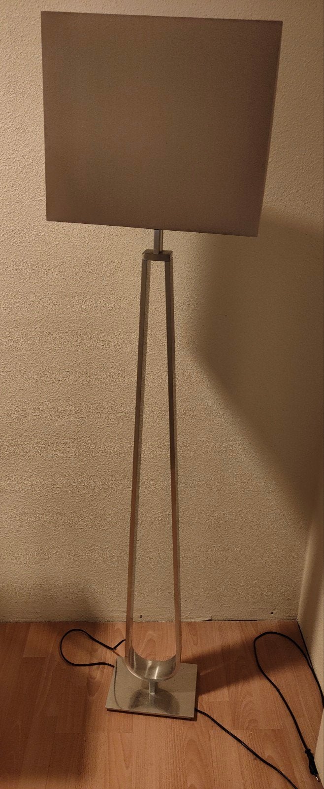 Aluminium vloerlamp met dimmer, 1.50m hoog, Ophalen