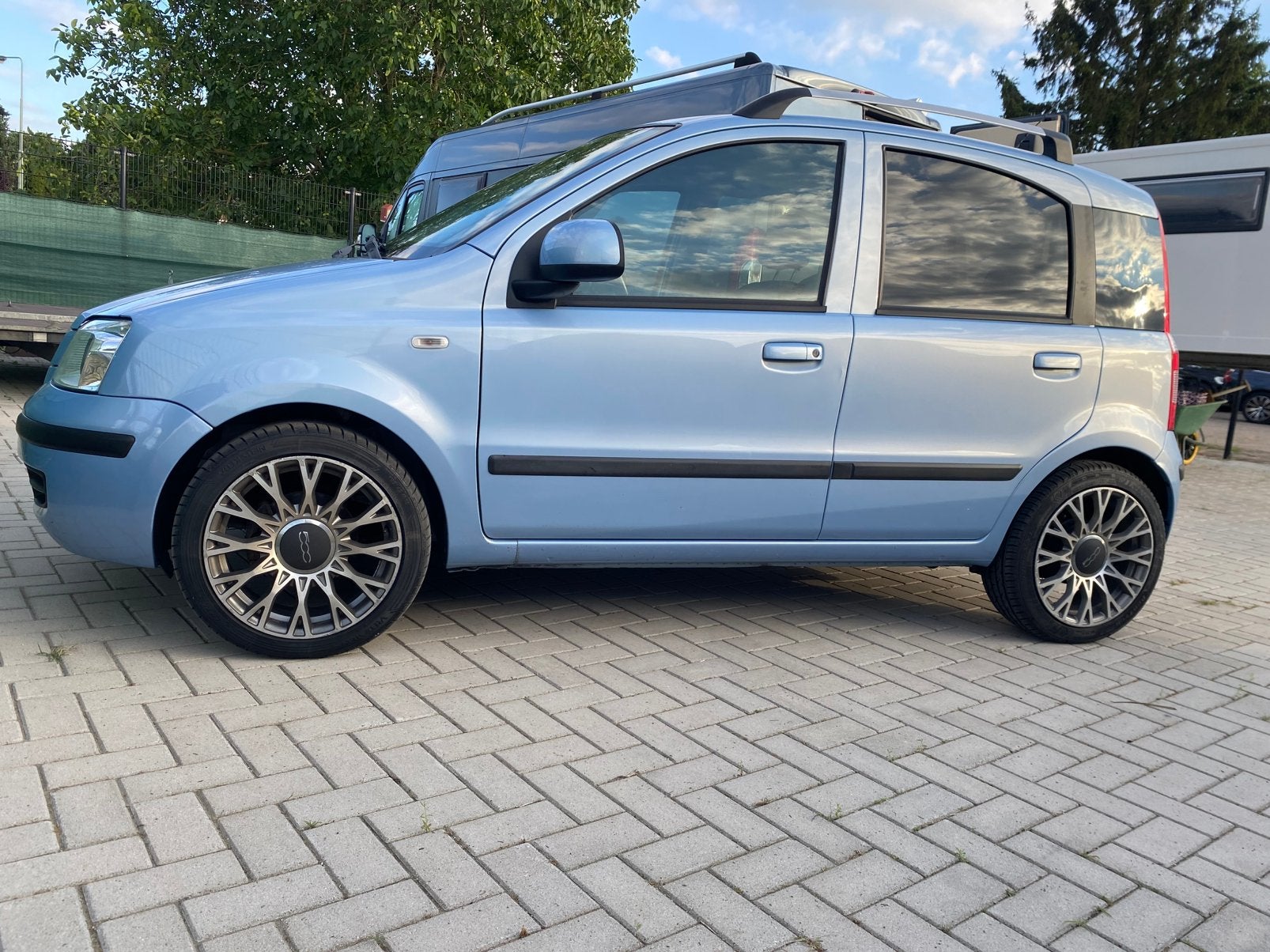 Prachtige ijsblauwe Fiat Panda full options, 1242 cc, Origineel Nederlands, Handgeschakeld, Particulier