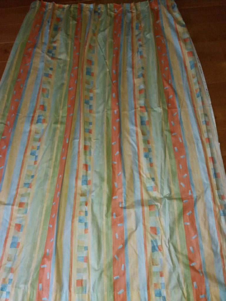 2 leuke gordijnen voor slaapkamer 2x 1.90 x 1.70 m. ZGAN!, Kinderen en Baby's, Kinderkamer | Inrichting en Decoratie, Gordijnen of Lamellen