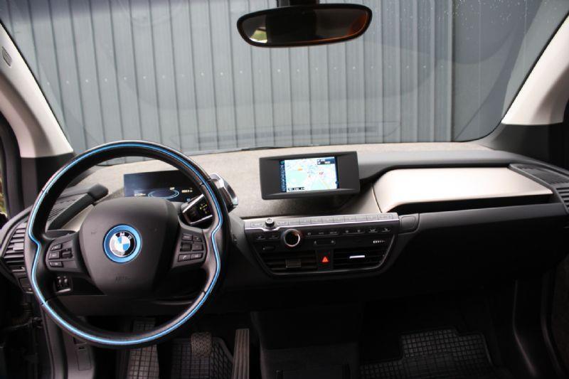BMW I3 Basis Comfort Advance 22 kWh - NAVIGATIE - CAMERA, Automaat, Gebruikt, Zwart, 4 stoelen