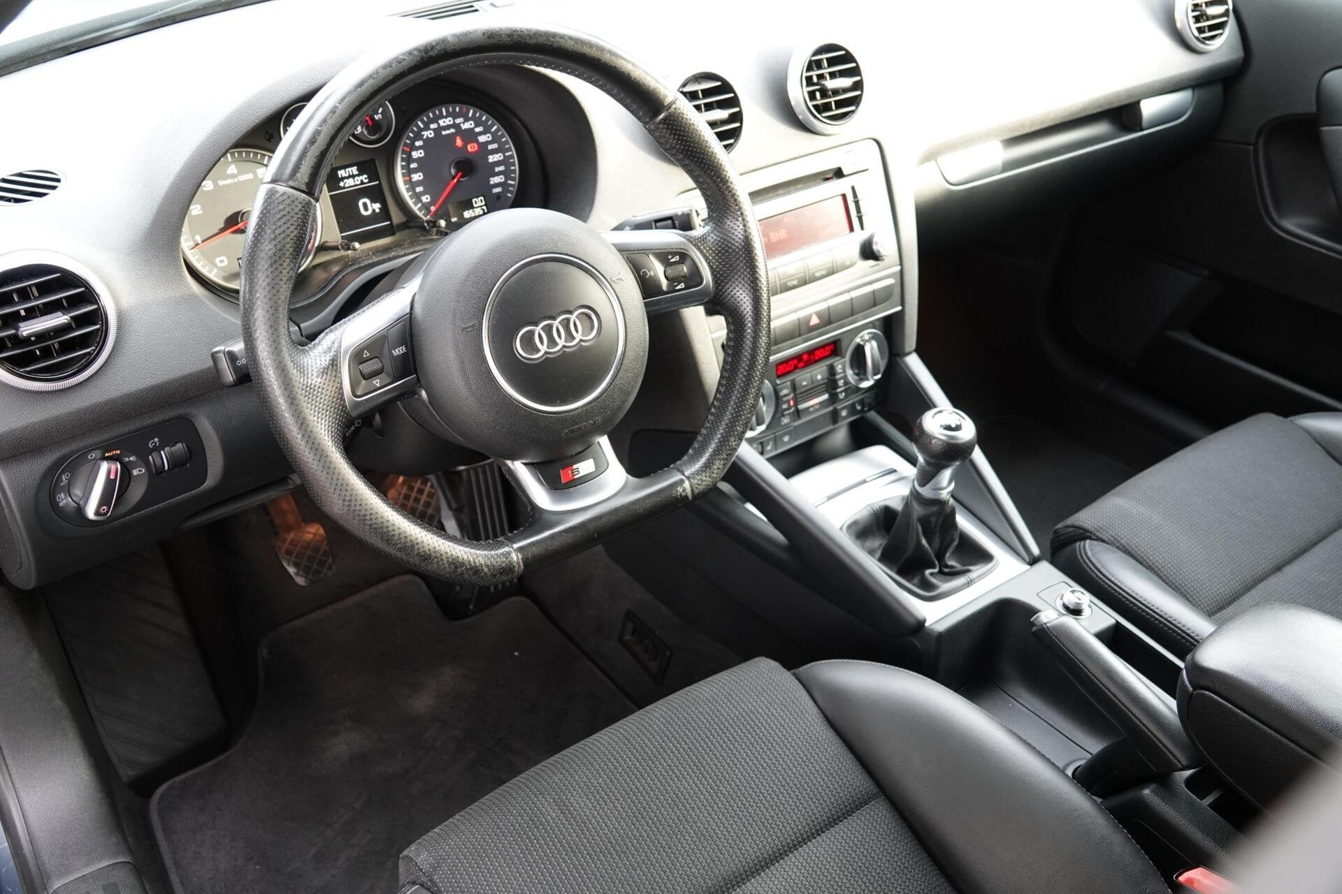 Audi A3 Sportback 1.8 TFSI S-line XENON 161PK CRUISE CLIMATE, Auto's, Audi, Voorwielaandrijving, Euro 5, 15 km/l, Gebruikt