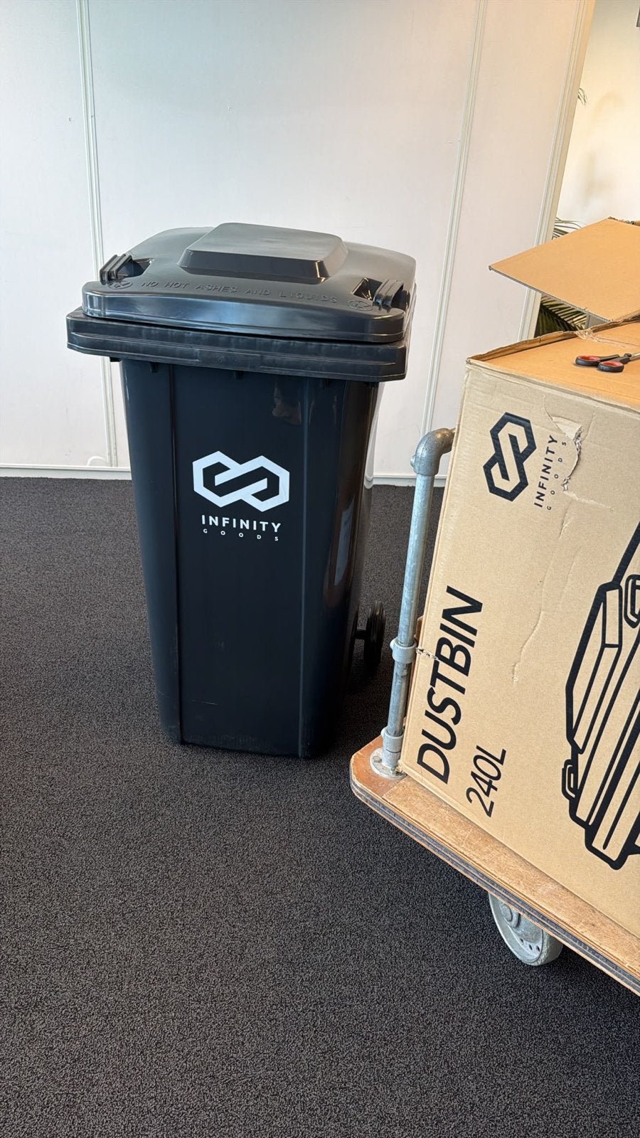 Kliko 240 liter - Nieuw in doos - 2 stuks op voorraad, Ophalen, Nieuw, Zwart, Kunststof