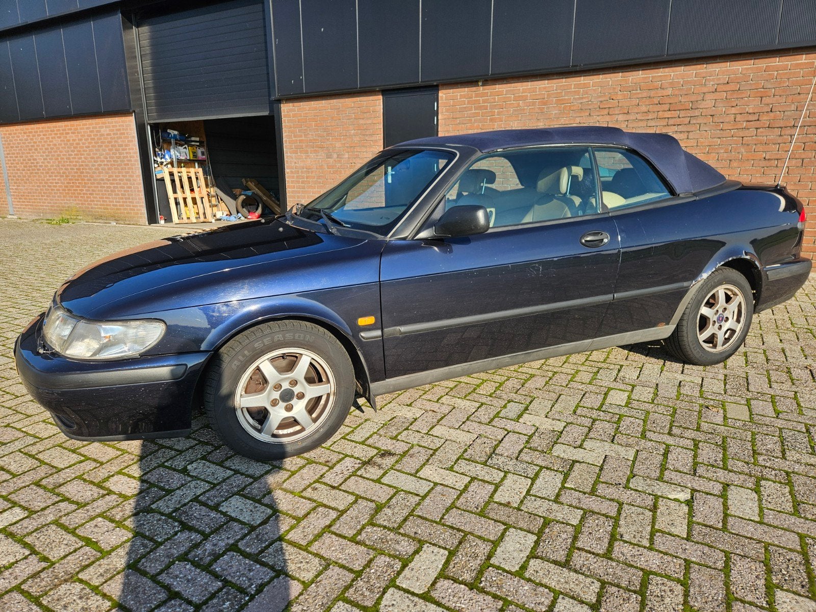 Saab 9-3 2.0 T Cabrio AUT 2000 Blauw, Auto's, 4 cilinders, Cabriolet, Particulier, 1600 kg