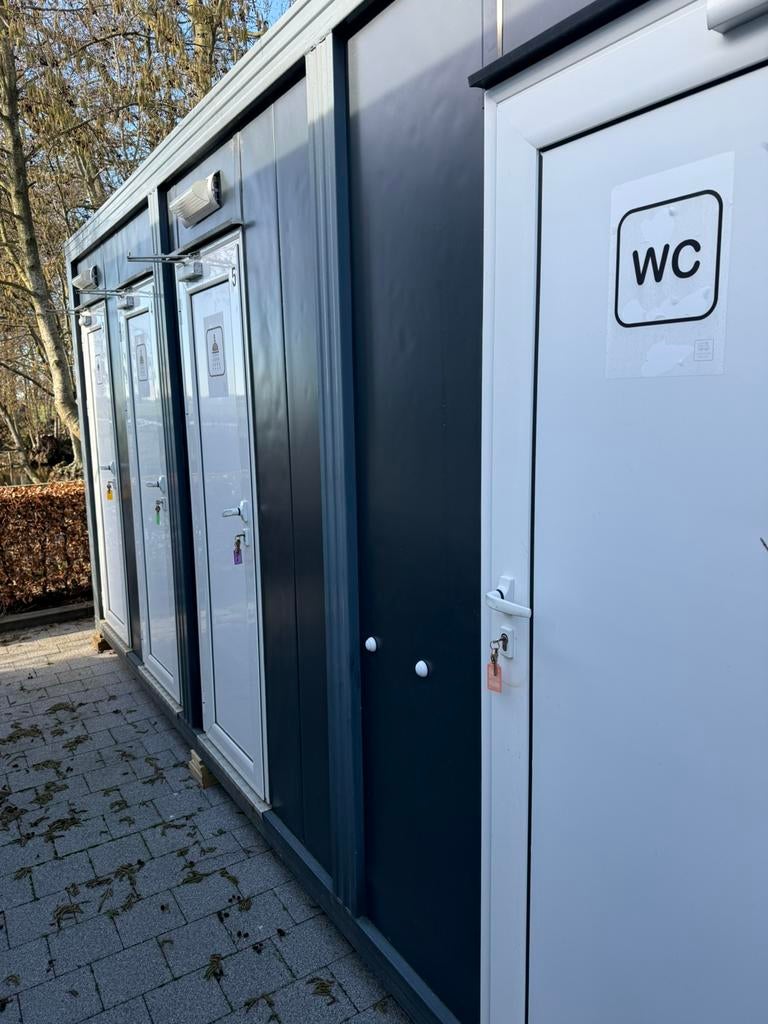Geisoleerde toilet en douche unit, Doe-het-zelf en Verbouw, Bouwketen en Schaftketen, Ophalen