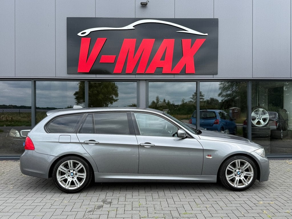 BMW 318i 2.0 Touring AUT M-Sport Xenon NaviProf Alcantara, Auto's, BMW, Automaat, Euro 5, 4 cilinders, 1435 kg