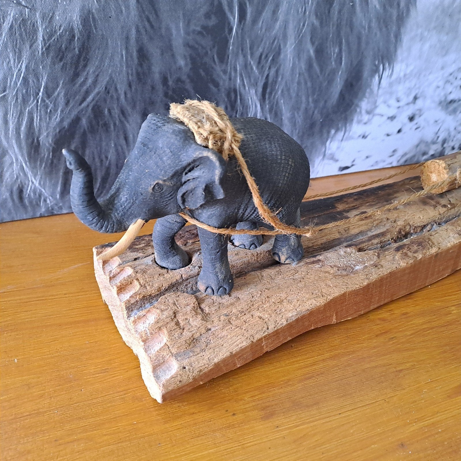 Decoratieve olifant met boomstam - Houtsnijwerk, Ophalen of Verzenden