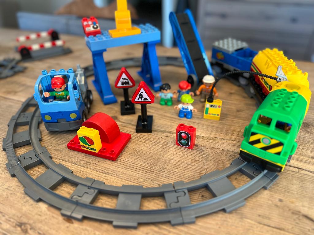 Duplo trein  5609 en 10810, Ophalen, Gebruikt, Duplo