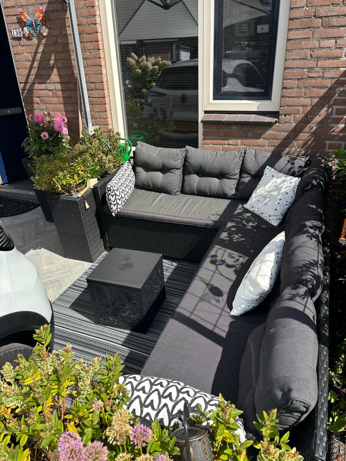 Loungeset met kussens en salontafel & plantenbakken, Tuin en Terras, Ophalen, 5 zitplaatsen, Gebruikt, Loungeset