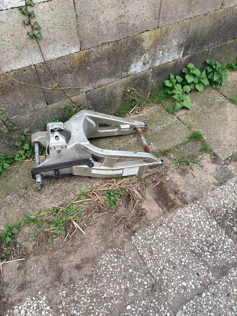 Achterbrug Honda CBR 600 RR (2003-2004) Gebruikt, Ophalen of Verzenden, Gebruikt